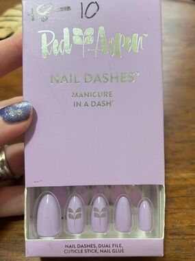 Red Aspen Press-On Nail Dashes - Aspen Leaf Lilac